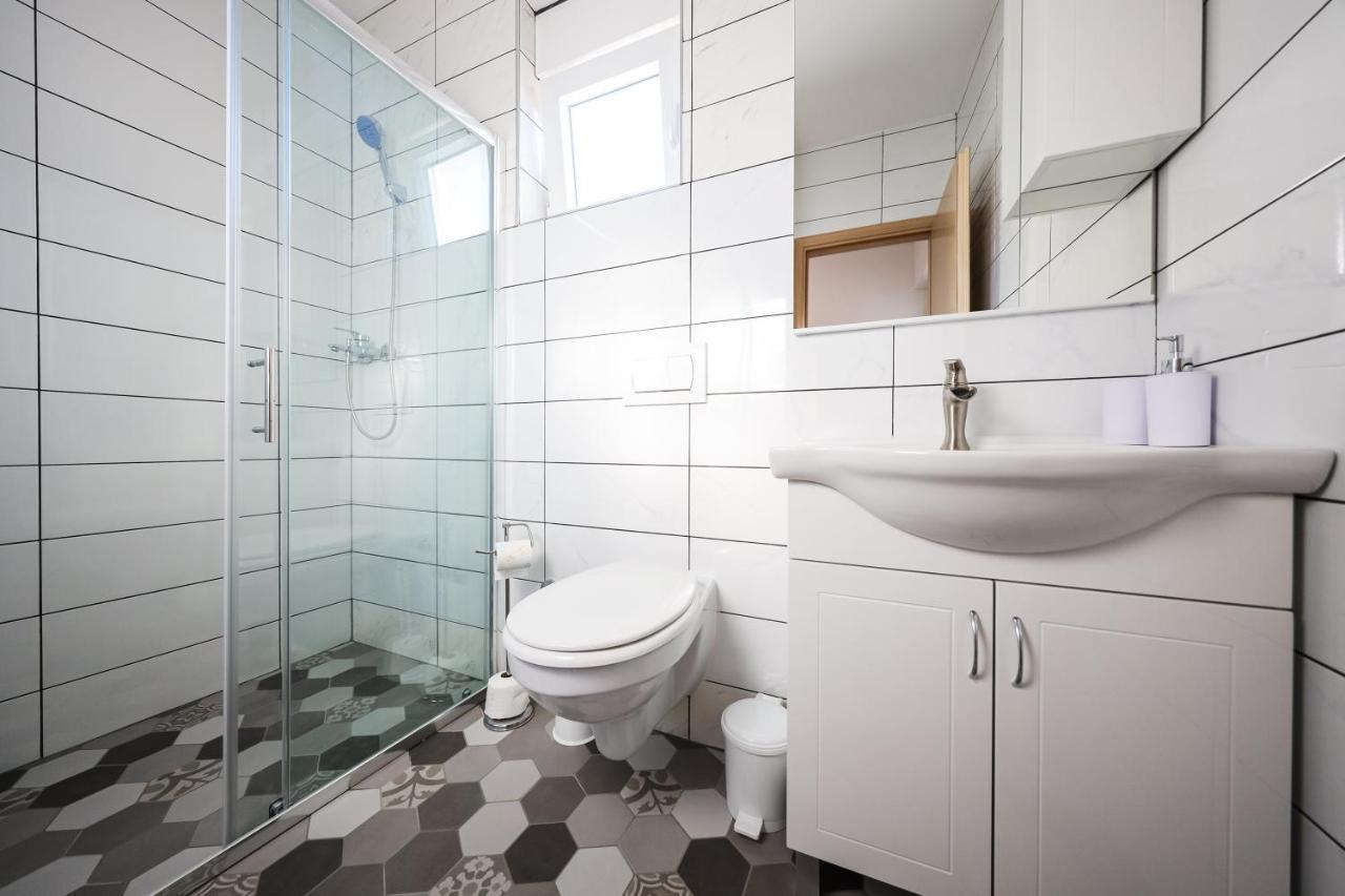 1Oak Rentals Вир Екстер'єр фото